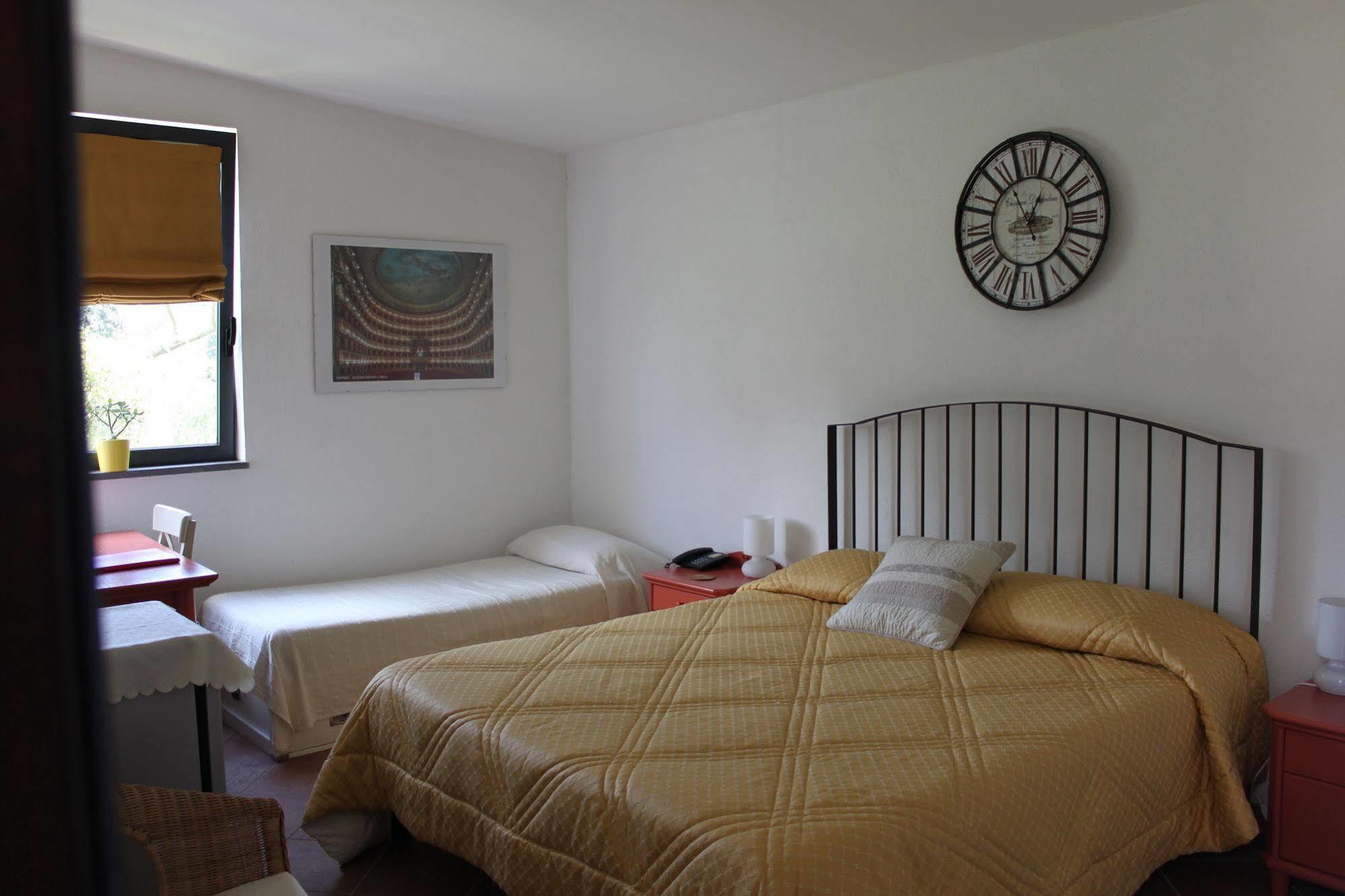 Flegrea House Aparthotel Pozzuoli Exterior photo