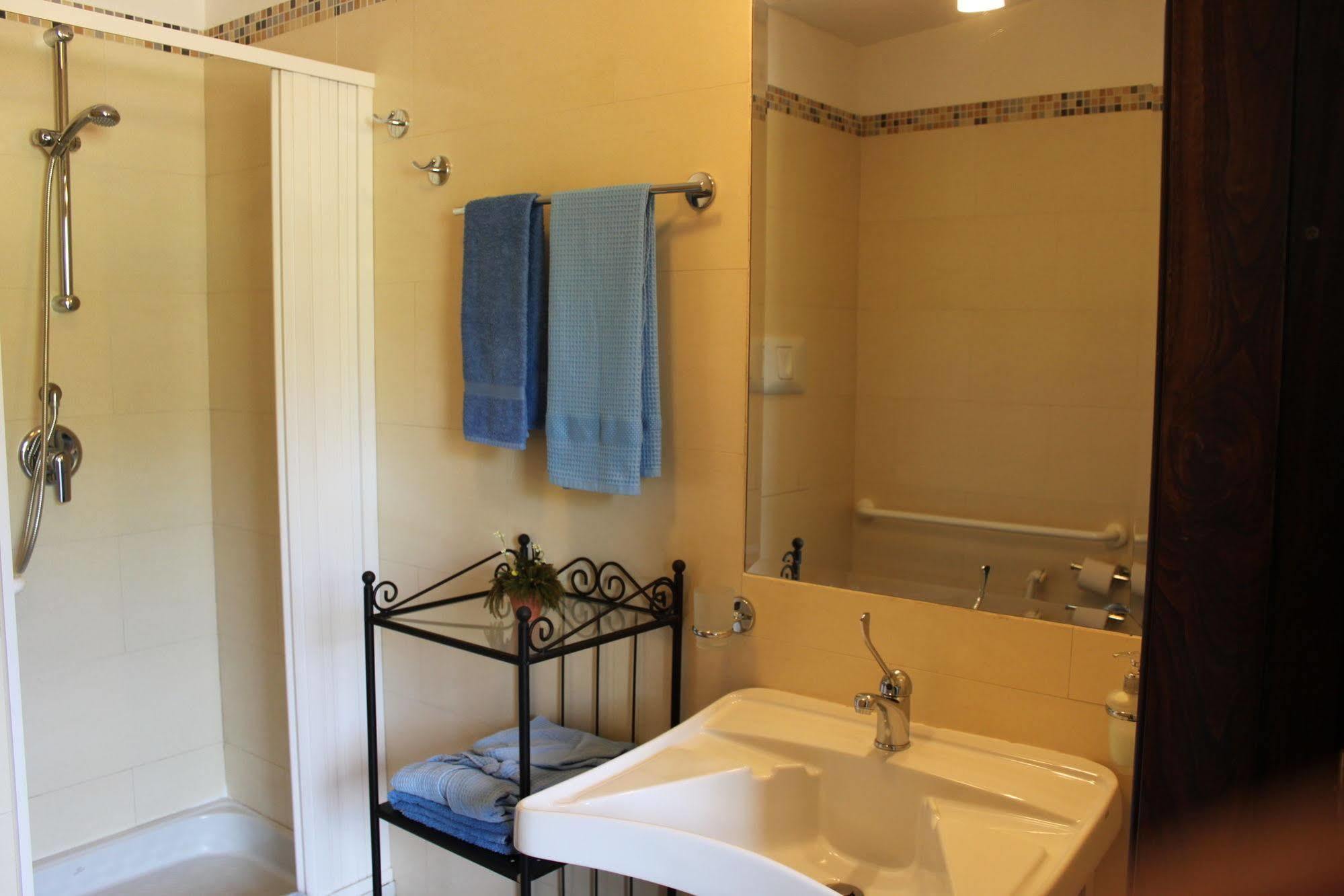 Flegrea House Aparthotel Pozzuoli Exterior photo