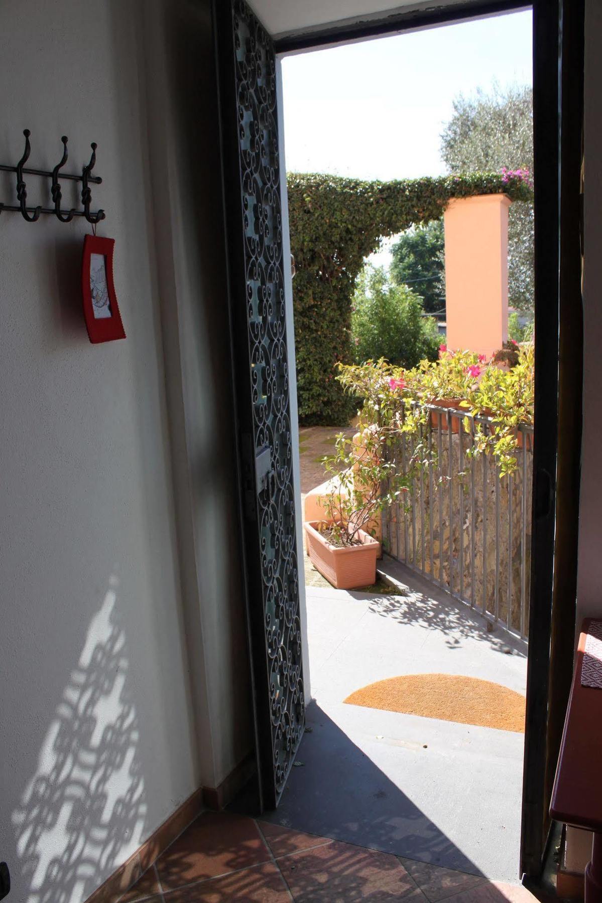 Flegrea House Aparthotel Pozzuoli Exterior photo