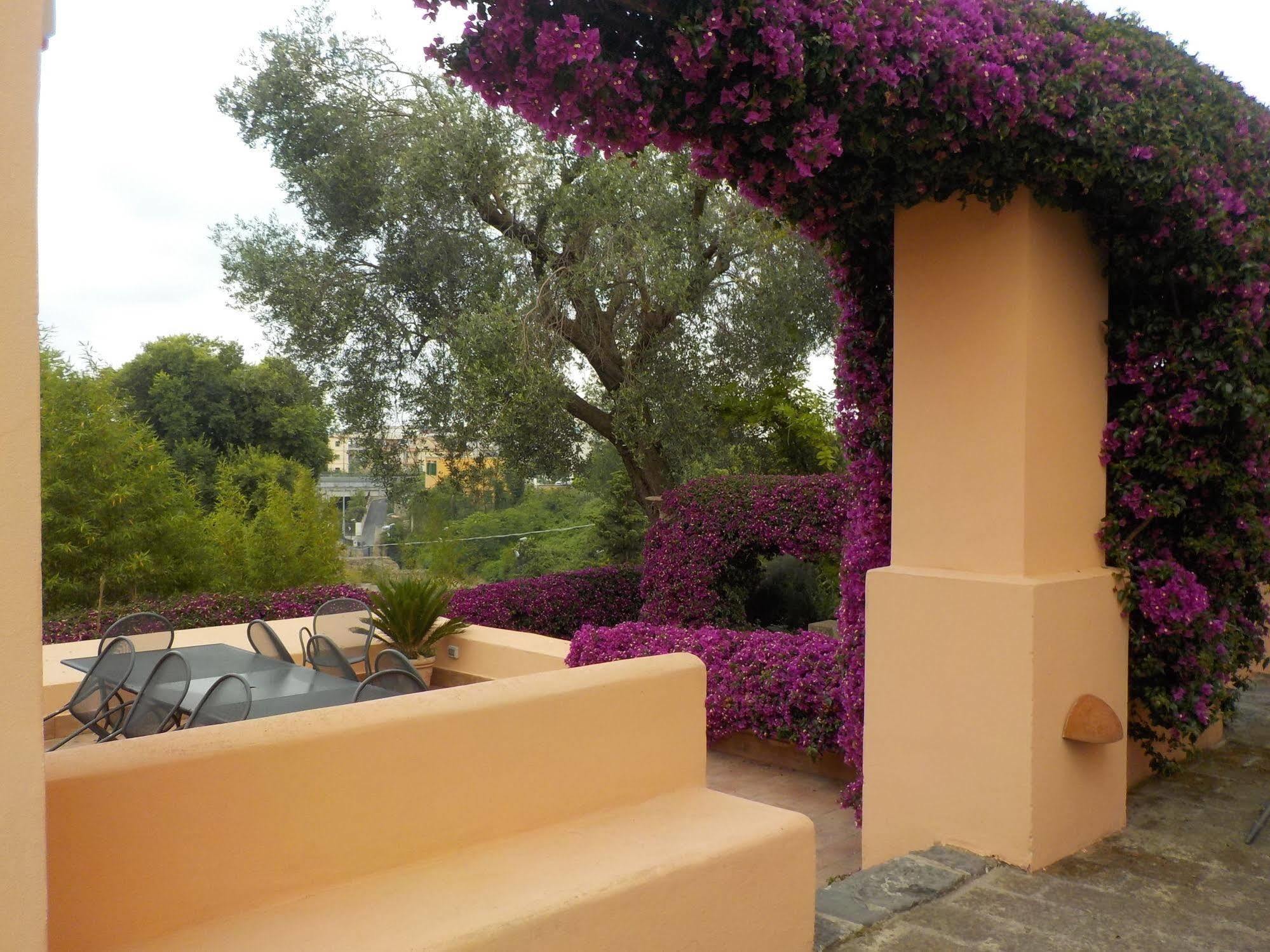 Flegrea House Aparthotel Pozzuoli Exterior photo